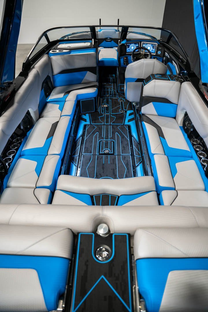 2023 Centurion Ri245 Black / Electric Blue - BoardCo