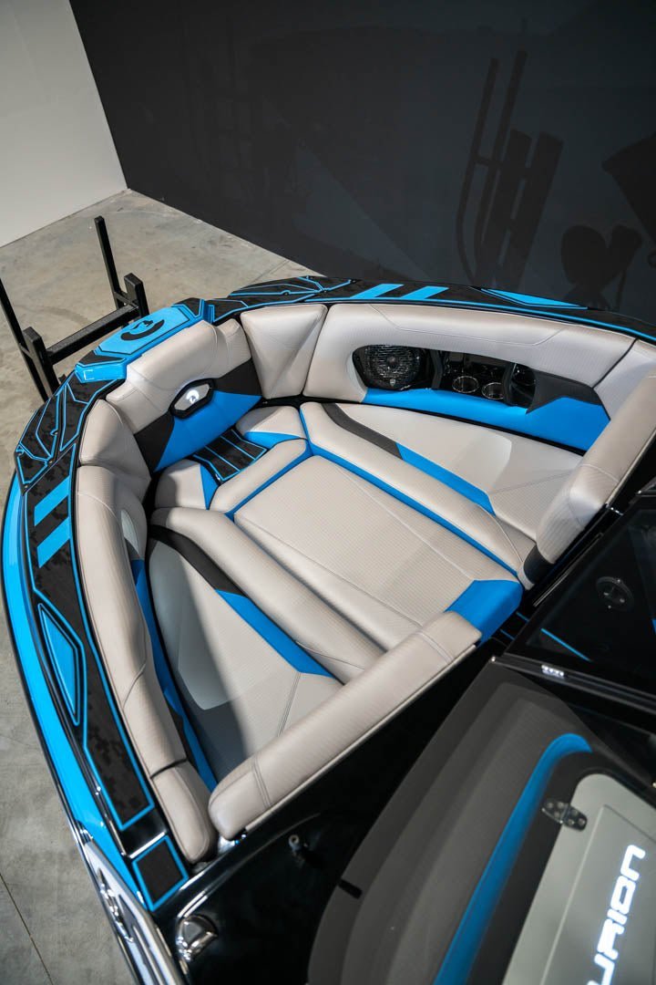 2023 Centurion Ri245 Black / Electric Blue - BoardCo