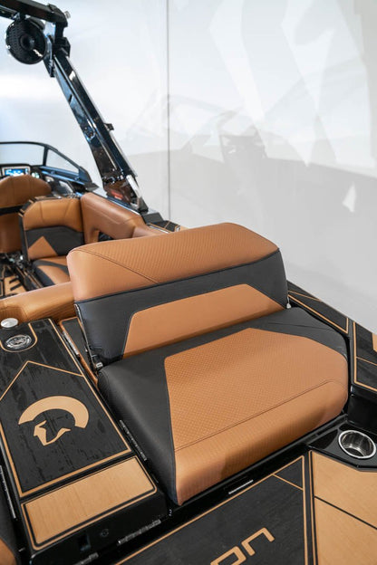 2023 Centurion Ri245 Black Flake / Black - BoardCo Boats