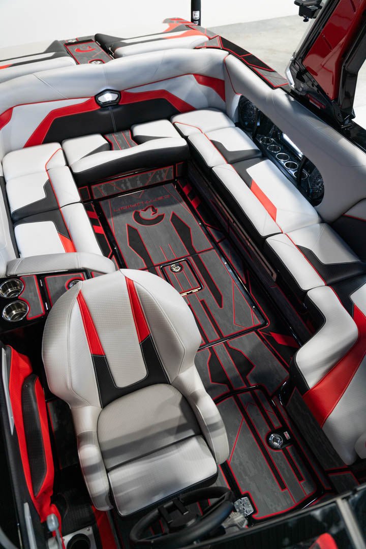 2023 Centurion Ri245 Black Flake / Too Red / Black - BoardCo Boats