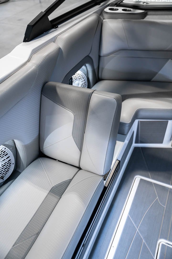 2023 Centurion Ri245 Silver Flake / White - BoardCo