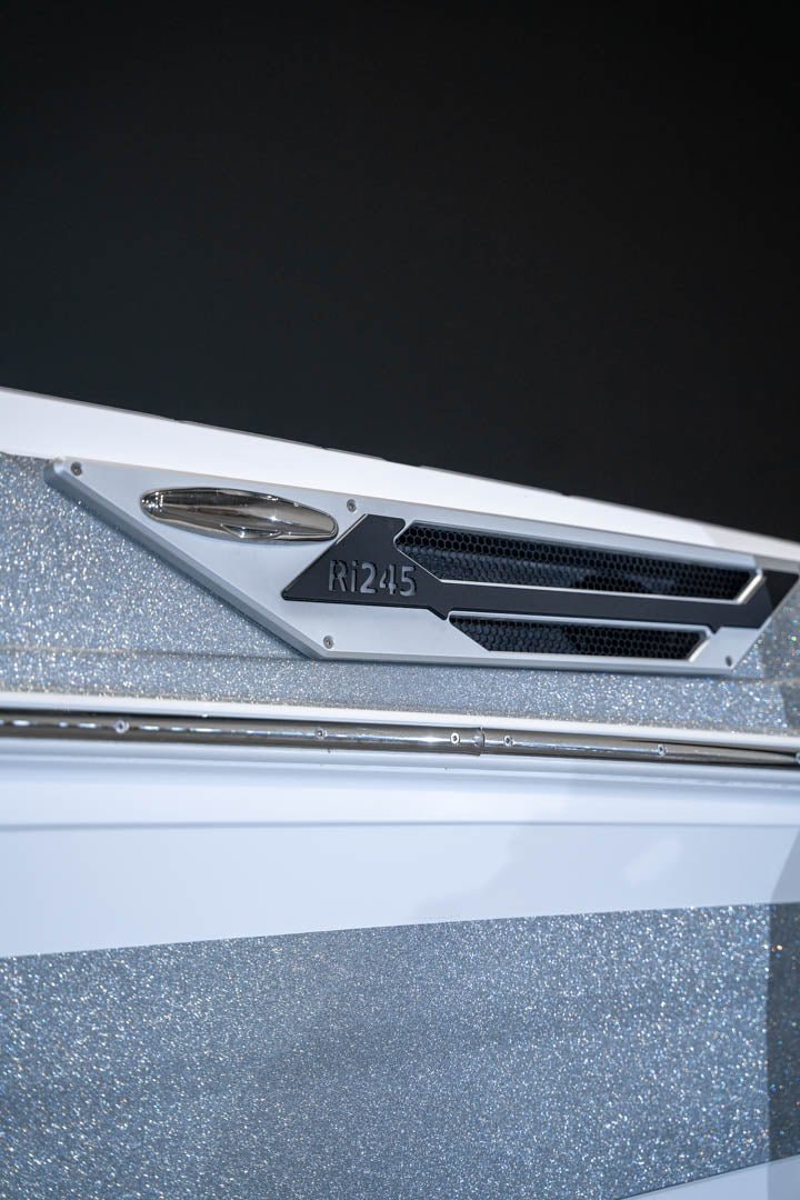 2023 Centurion Ri245 Silver Flake / White - BoardCo