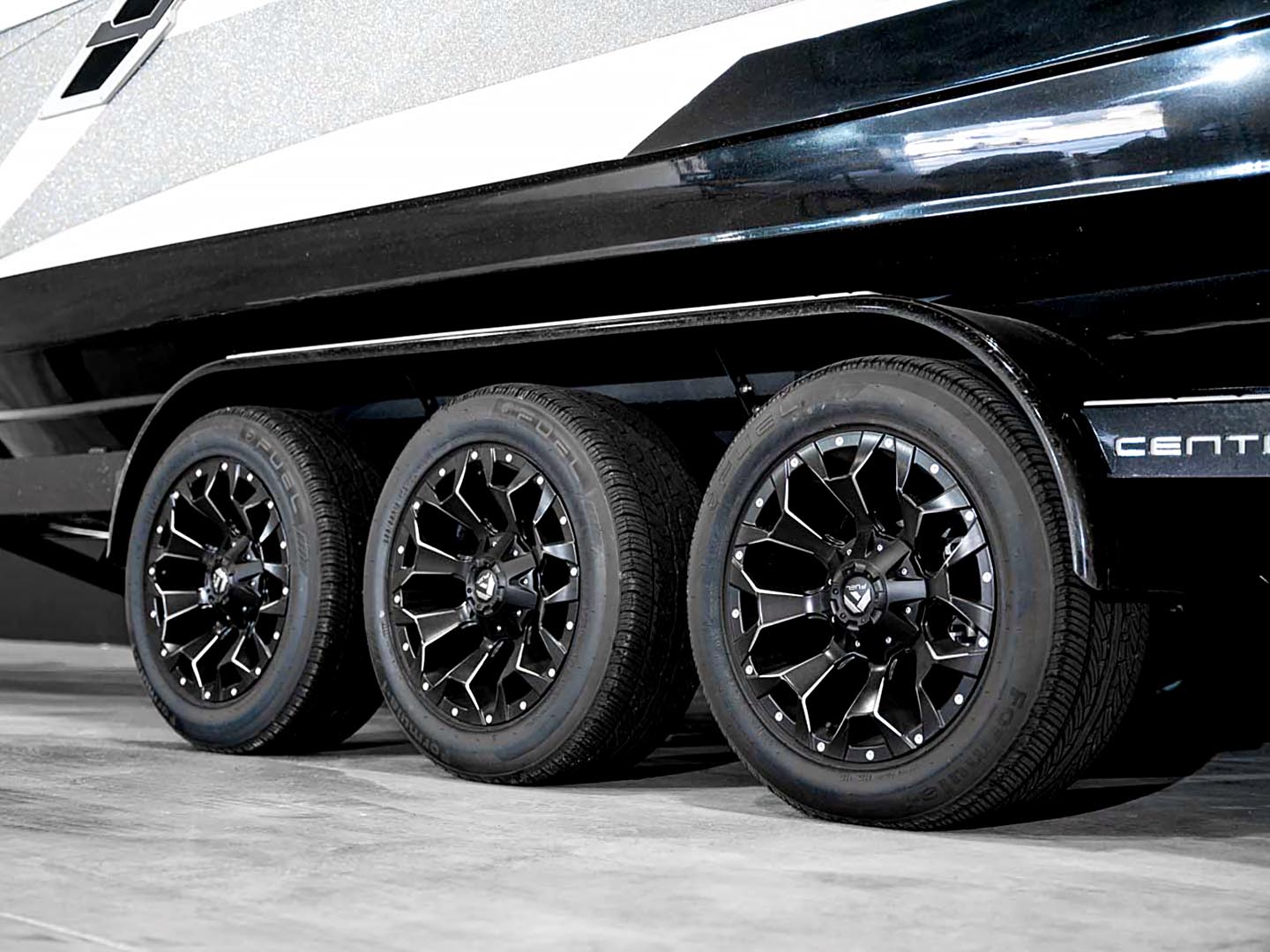 2023 Centurion Ri245 Silver Flake / White / Black - BoardCo