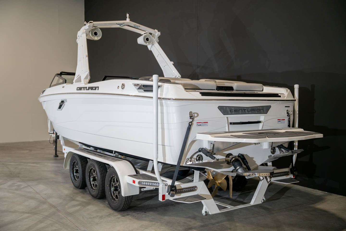 2023 Centurion Ri265 All White - BoardCo Boats