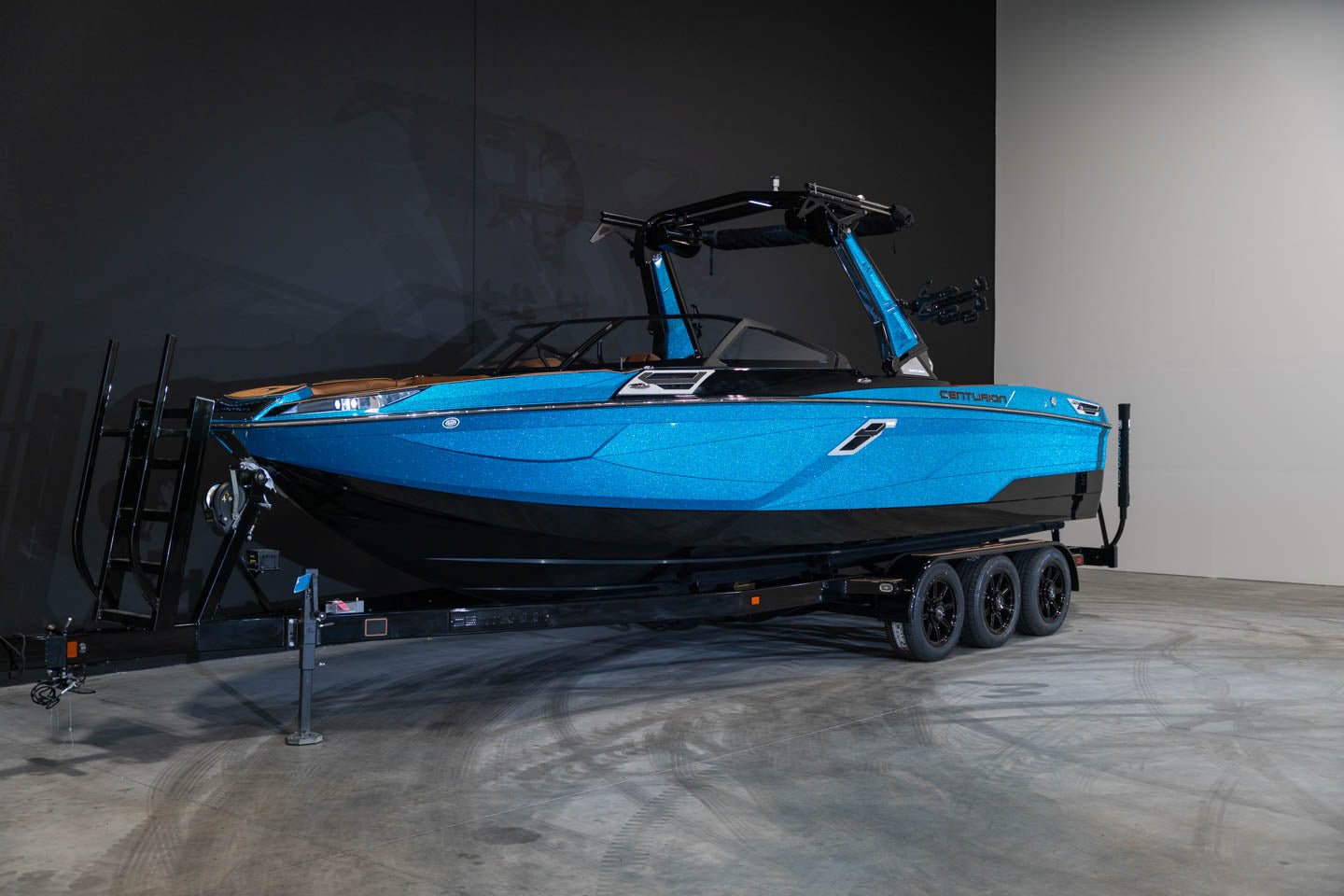 2023 Centurion Ri265 Bahama Blue Flake / Black - BoardCo Boats