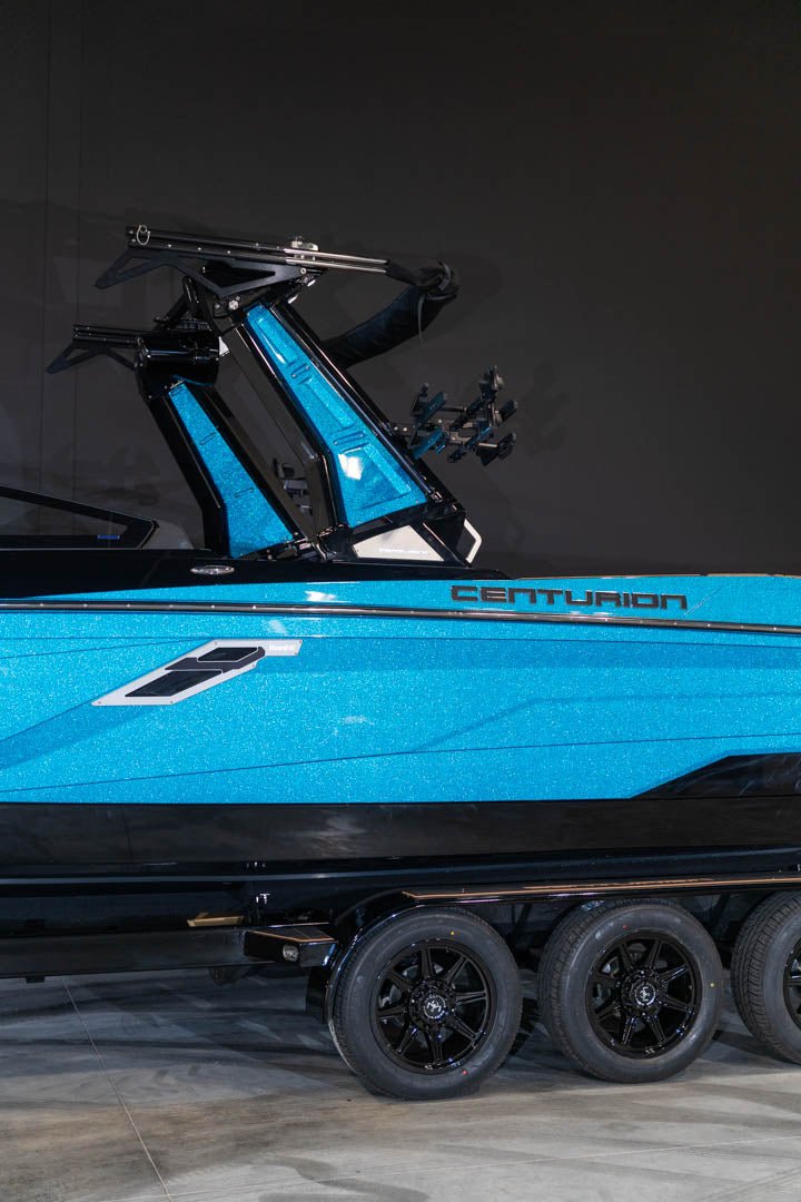 2023 Centurion Ri265 Bahama Blue Flake / Black - BoardCo Boats