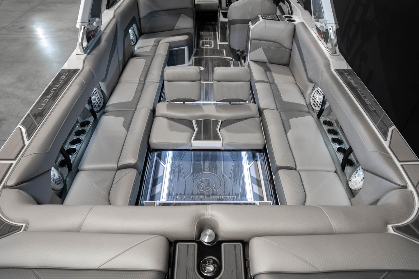 2023 Centurion Ri265 Silver Flake / White - BoardCo Boats