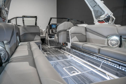 2023 Centurion Ri265 Silver Flake / White - BoardCo Boats