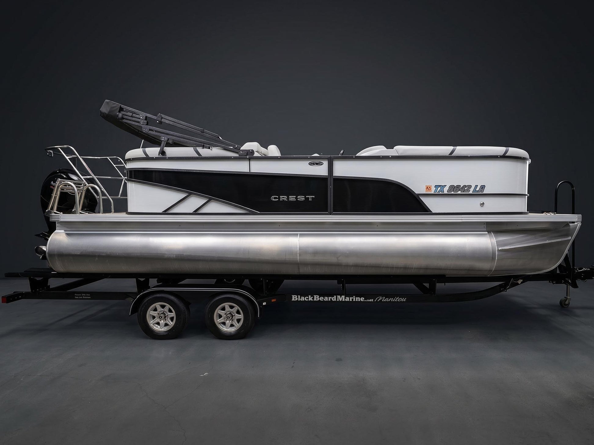2023 Crest Classic LX 220 SLC - White / Black - BoardCo