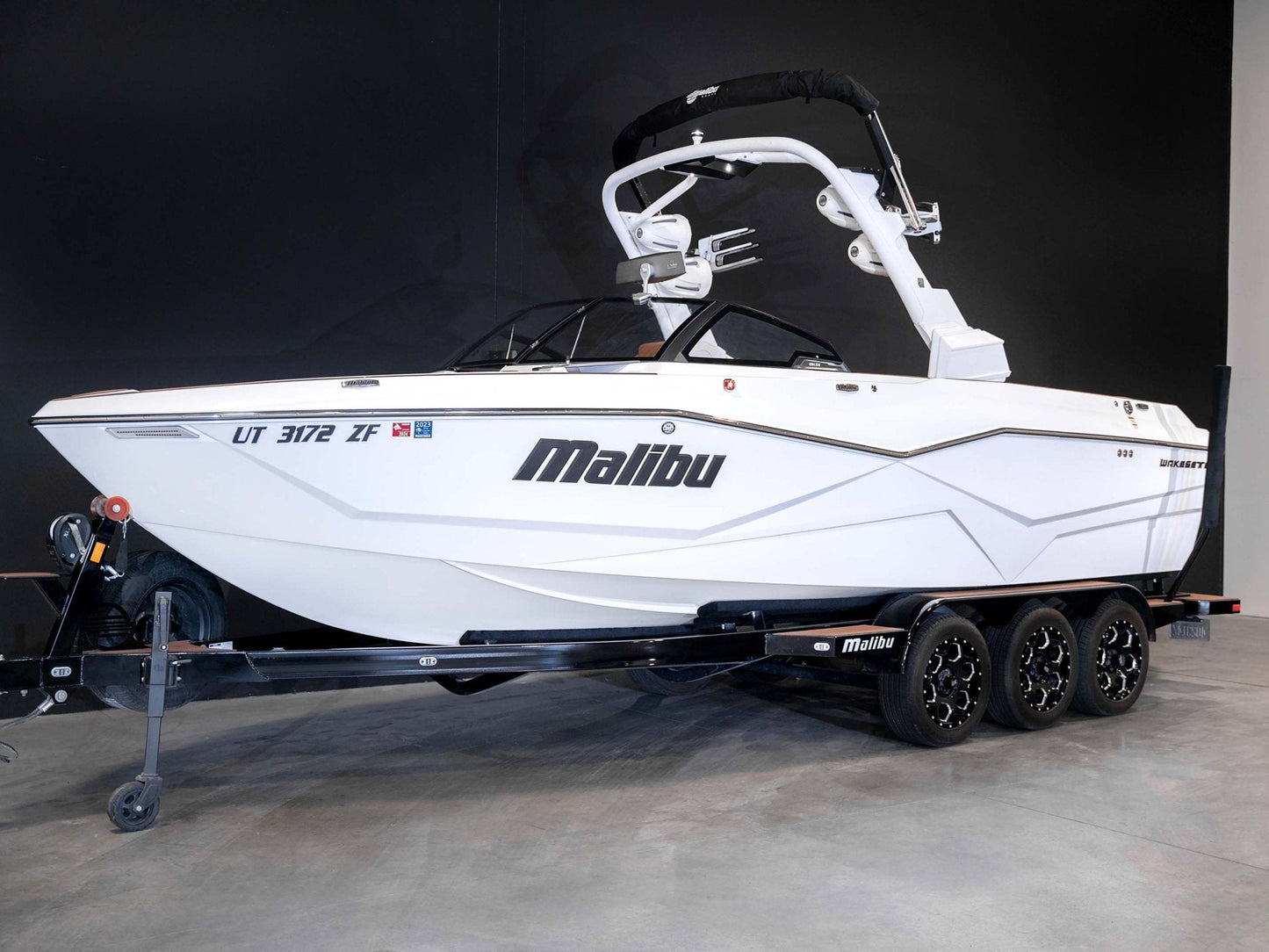 2023 Malibu 25LSV - BoardCo Boats