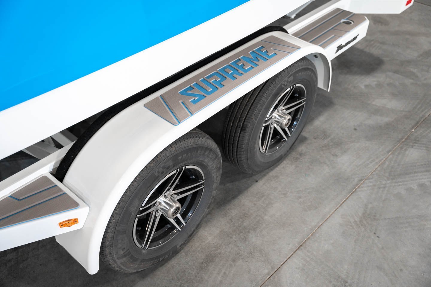 2023 Supreme S220 Electric Blue / White - BoardCo