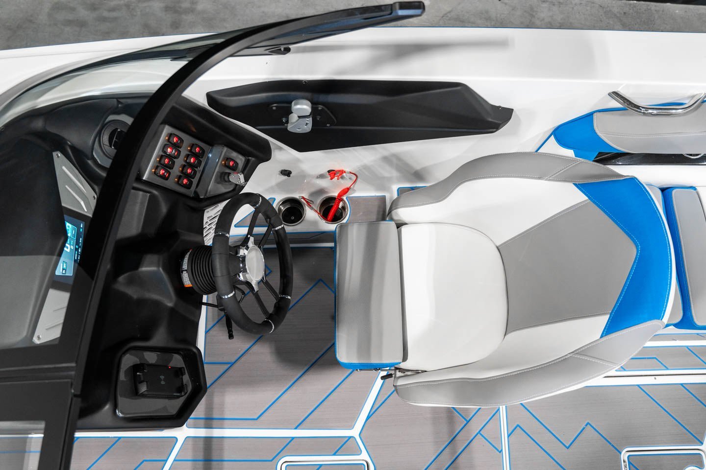 2023 Supreme S220 Electric Blue / White - BoardCo