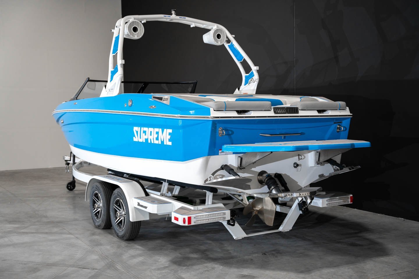 2023 Supreme S220 Electric Blue / White - BoardCo