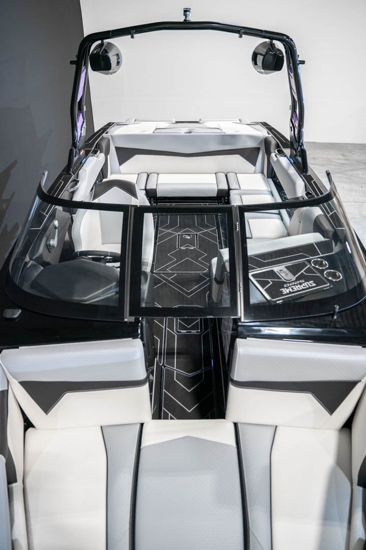 2023 Supreme S220 Lavender Flake / Black - BoardCo Boats