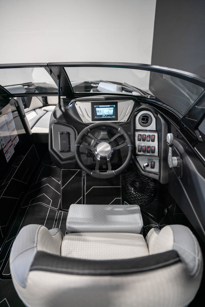 2023 Supreme S220 Lavender Flake / Black - BoardCo Boats