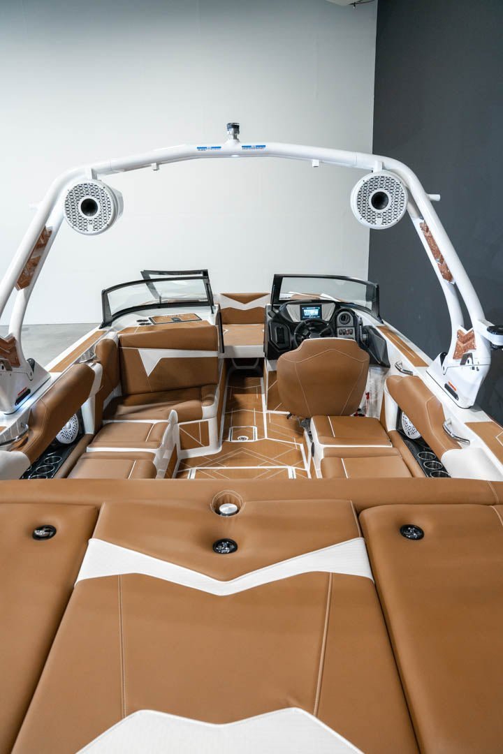 2023 Supreme S220 Penny Flake / White - BoardCo