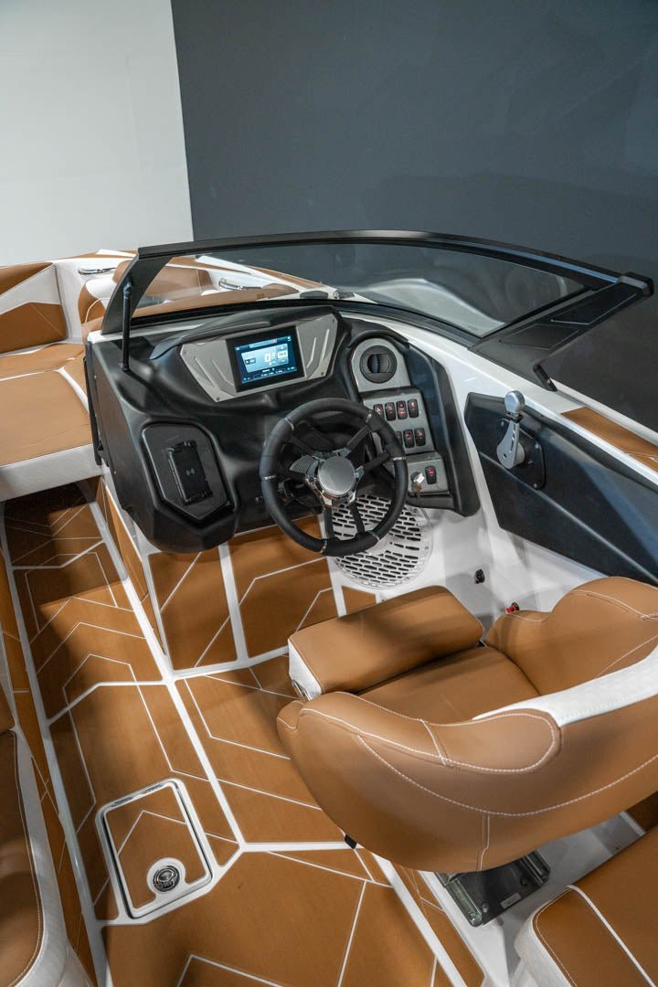 2023 Supreme S220 Penny Flake / White - BoardCo