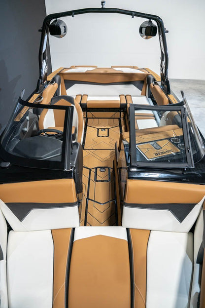 2023 Supreme S220 White / Black - BoardCo