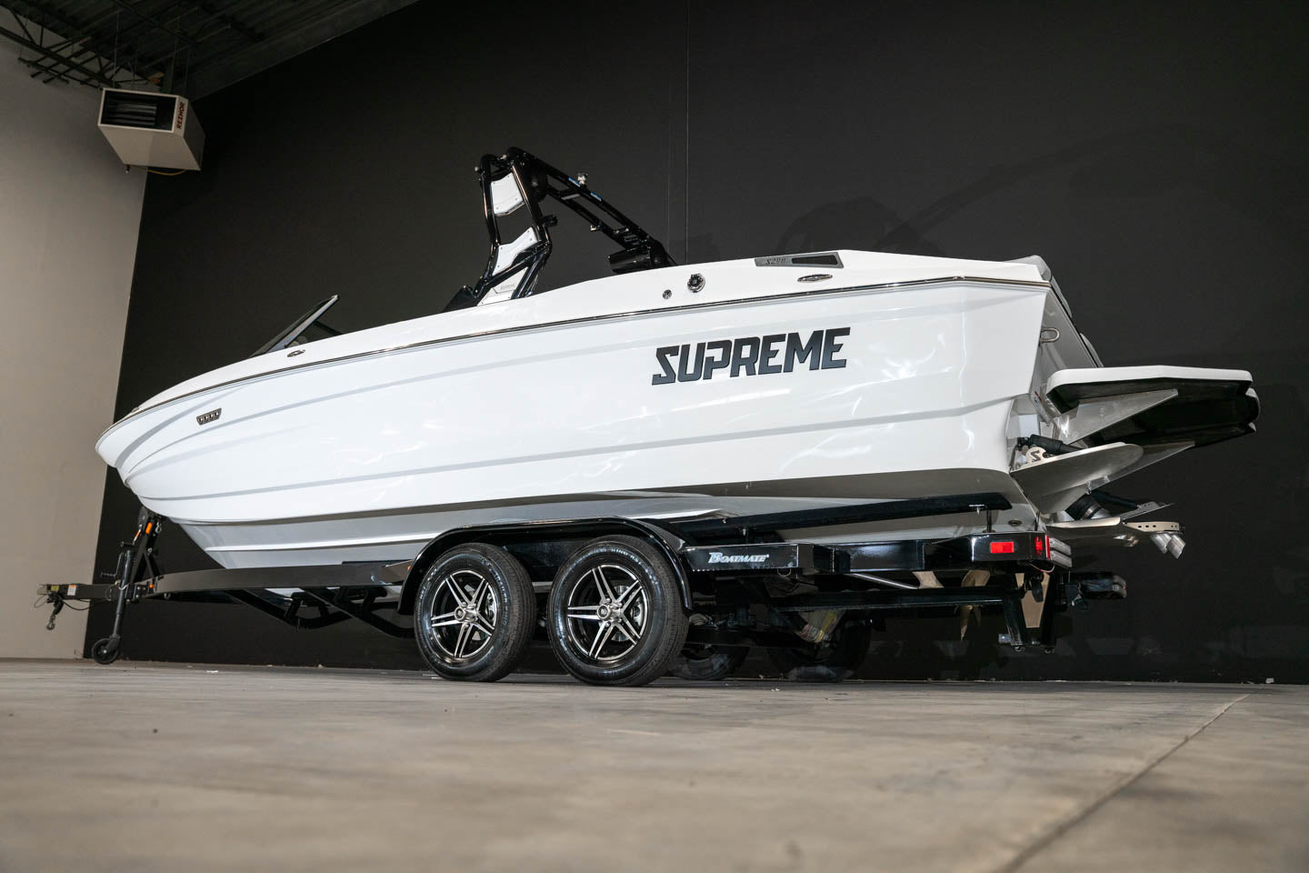 2023 Supreme S240 All White - BoardCo