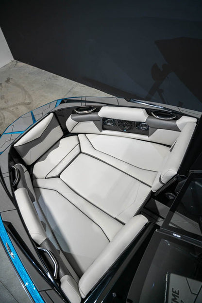 2023 Supreme S240 Bahama Blue Flake / Black - BoardCo Boats