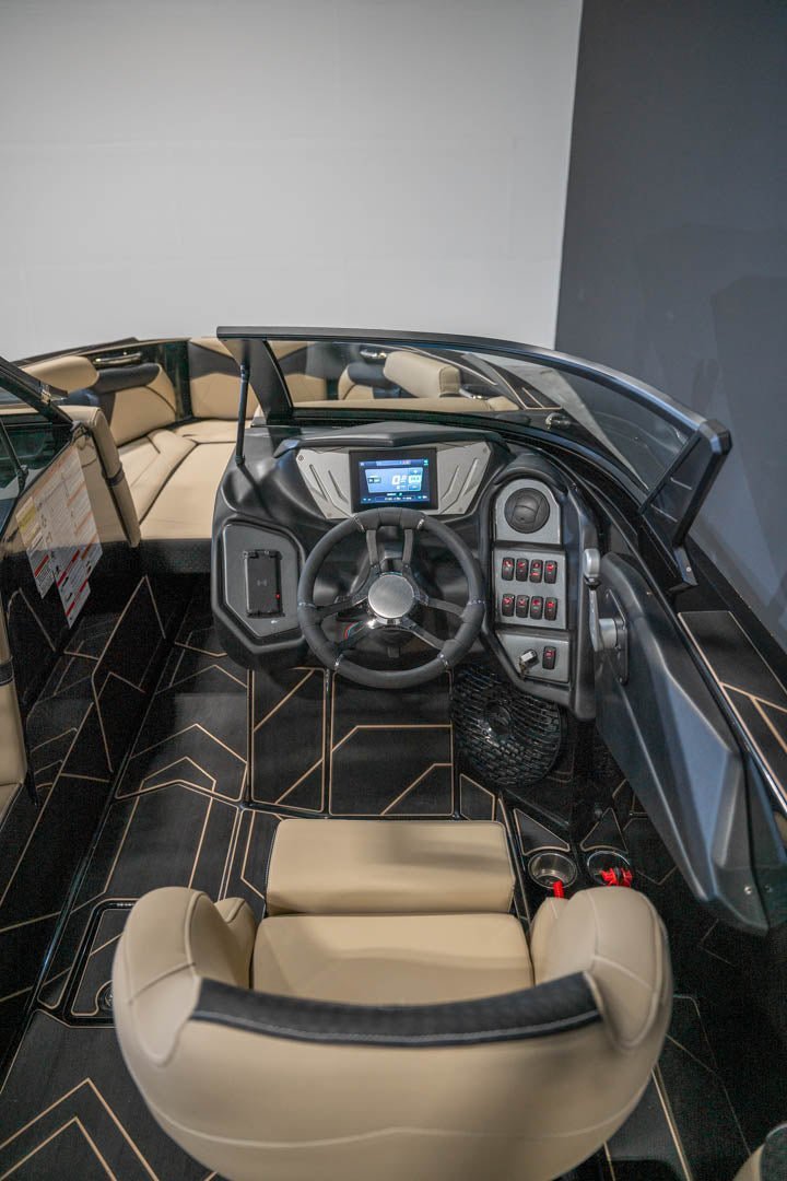 2023 Supreme S240 Champagne Flake / Black - BoardCo
