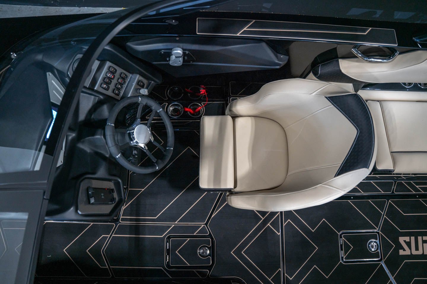 2023 Supreme S240 Champagne Flake / Black - BoardCo