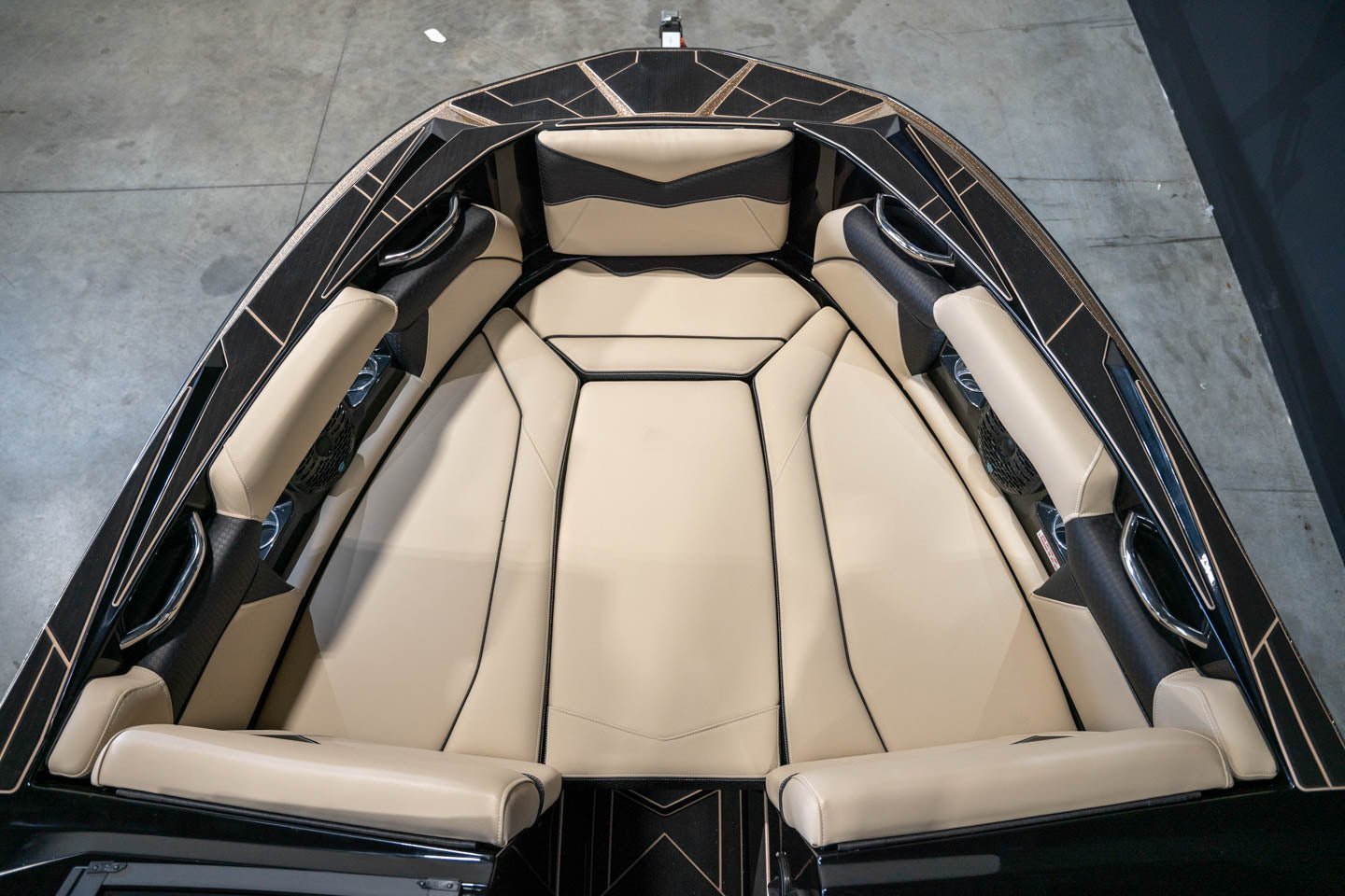 2023 Supreme S240 Champagne Flake / Black - BoardCo