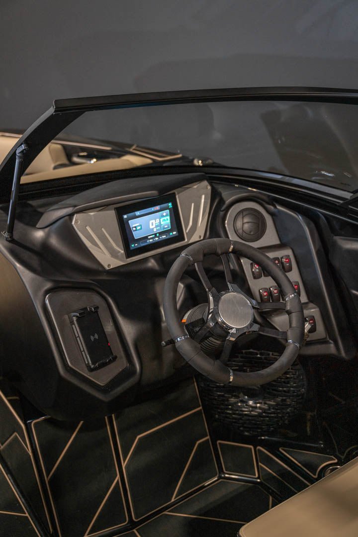 2023 Supreme S240 Champagne Flake / Black - BoardCo