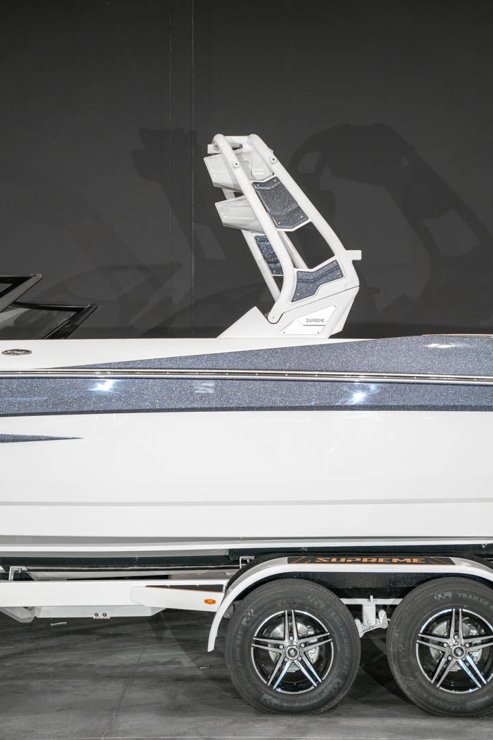 2023 Supreme S240 Gunmetal Flake / White - BoardCo Boats