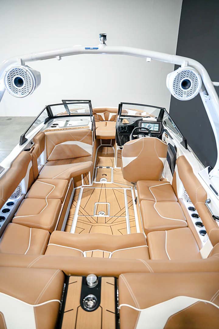 2024 Centurion Fe22 White - BoardCo Boats