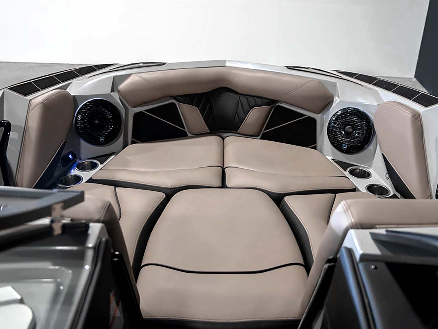 2024 Centurion Fi23 - All Gray - BoardCo Boats
