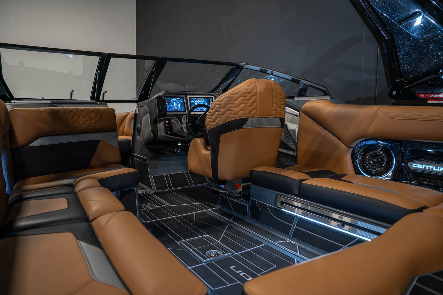2024 Centurion Ri230 Gun Flake / Black Flake / Charcoal - BoardCo Boats