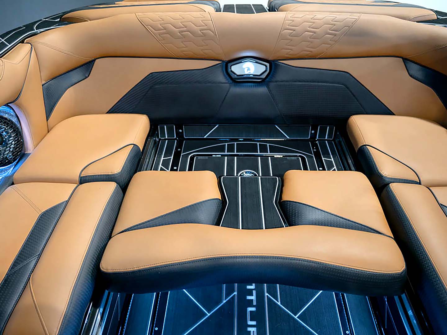2024 Centurion Ri230 - Gunmetal Flake / Onyx Black - BoardCo Boats