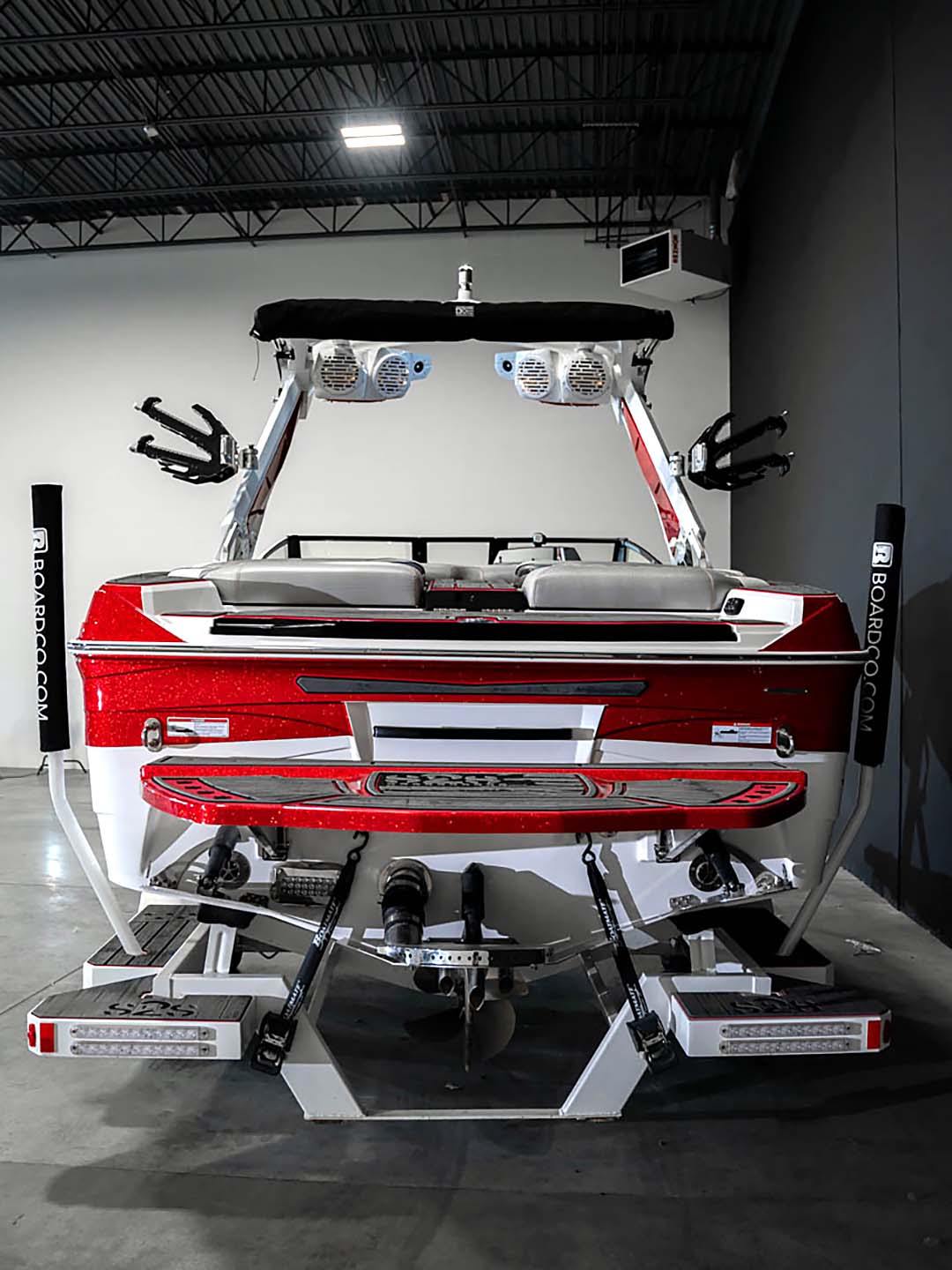 2024 Centurion Ri230 - S2S Edition Fire Red Metal Flake / White Frost - BoardCo Boats