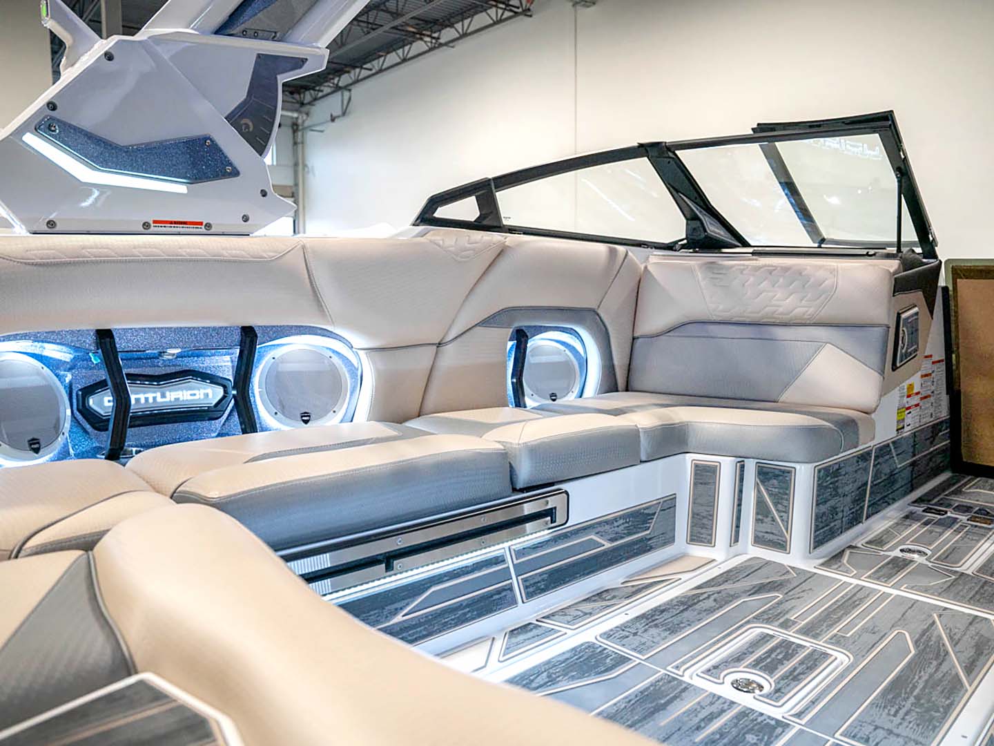 2024 Centurion Ri230 Steel Blue Flake / Silver Flake / White - BoardCo Boats