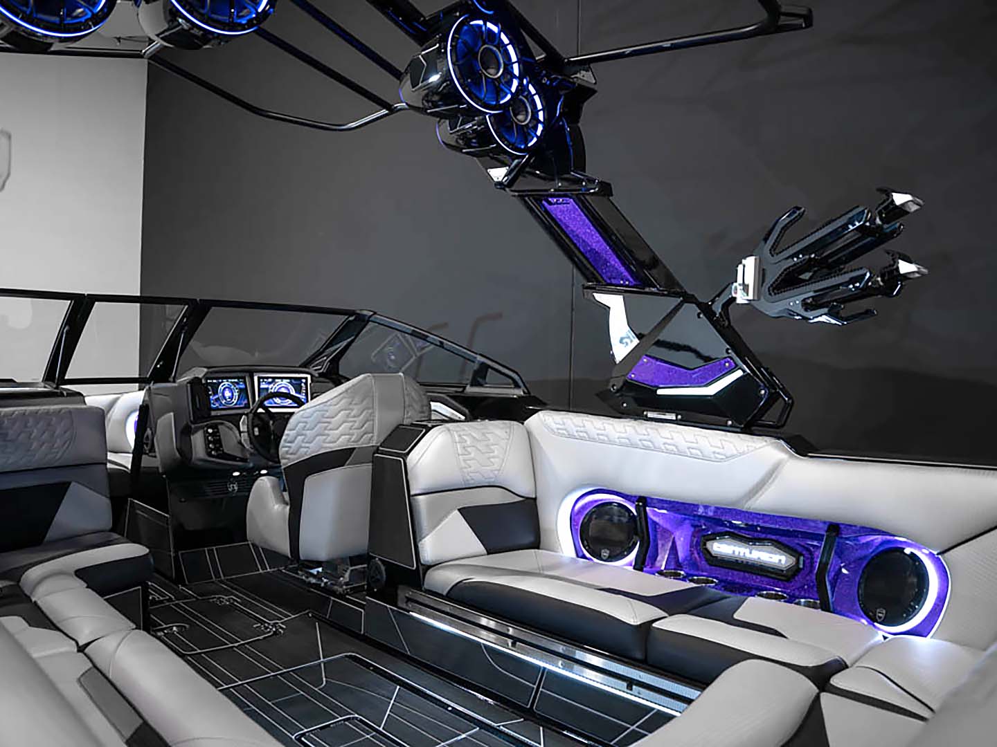 2024 Centurion Ri245 - Brilliant Purple Flake / Gunmetal Flake / Onyx Black - BoardCo Boats