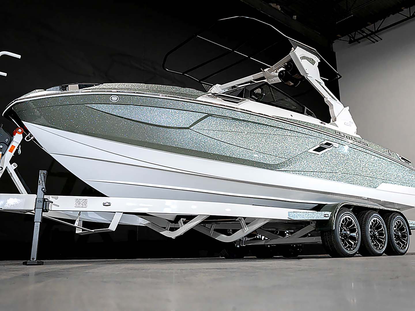 2024 Centurion Ri245 - Olive Pewter Flake / White Frost - BoardCo Boats