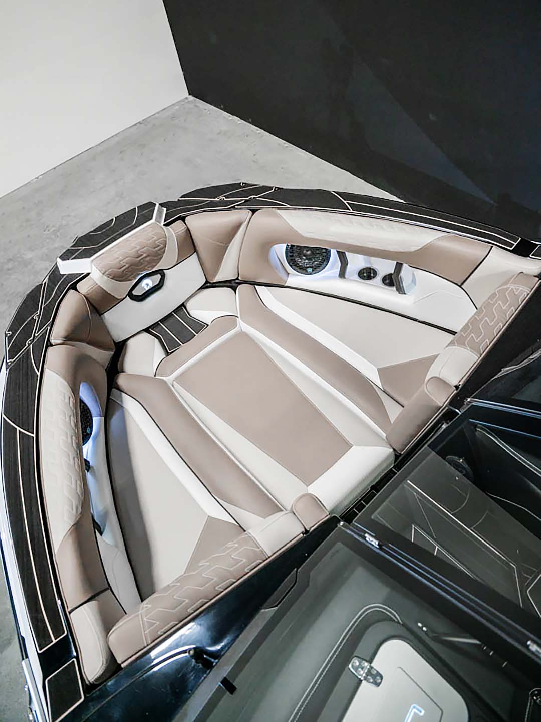 2024 Centurion Ri245 - Onyx Black / White Frost - BoardCo