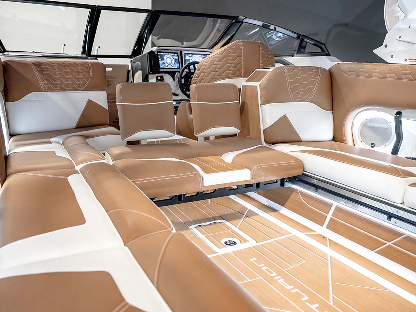 2024 Centurion Ri245 White - BoardCo Boats
