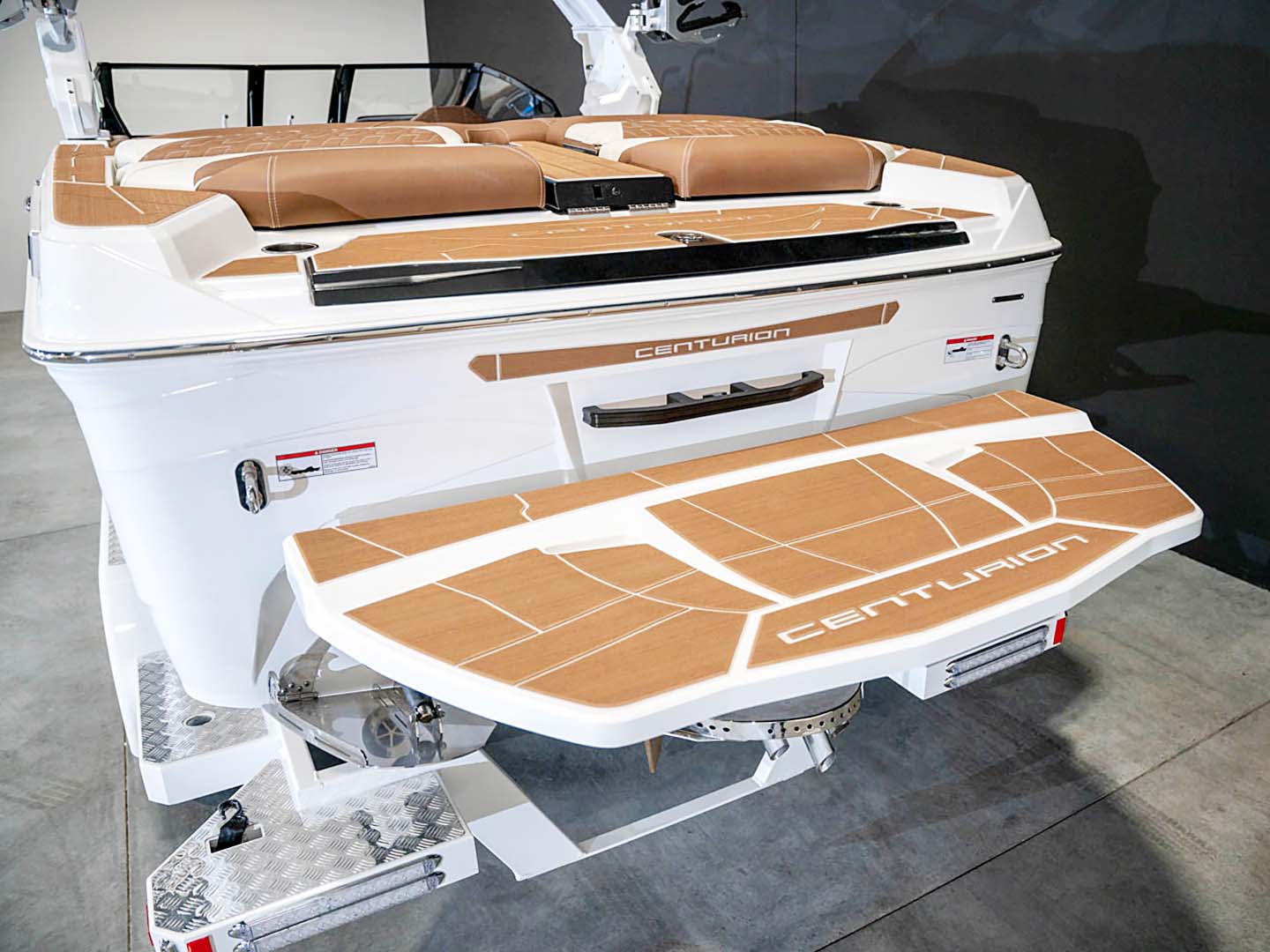 2024 Centurion Ri245 White - BoardCo Boats