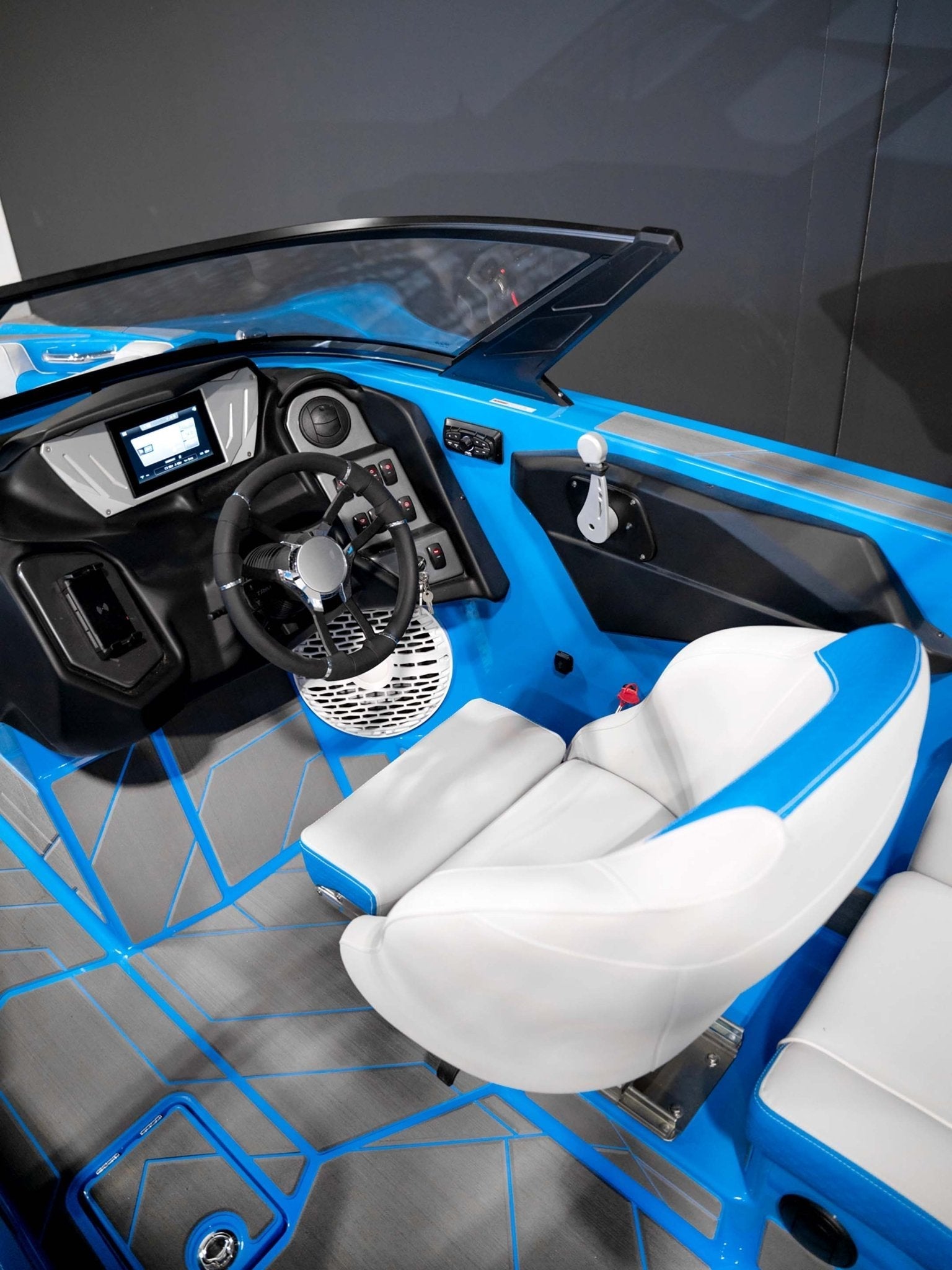 2024 Supreme S220 - Silver Flake / Electric Blue - BoardCo