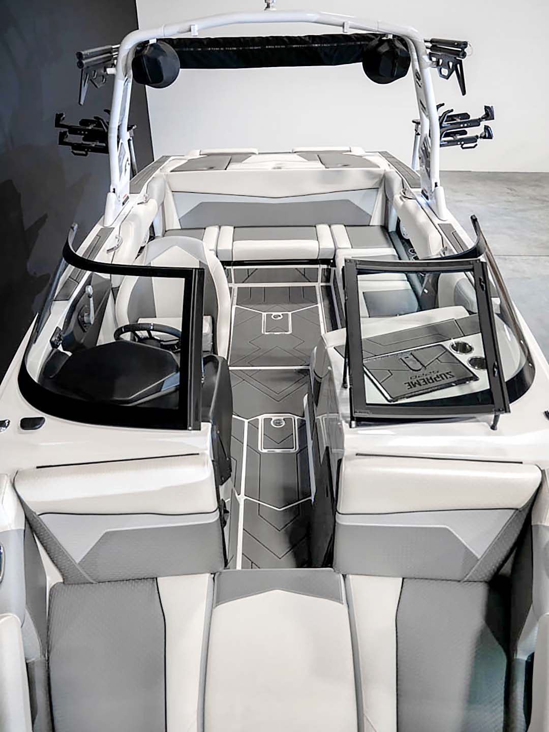 2024 Supreme S220 Silver Flake / White - BoardCo