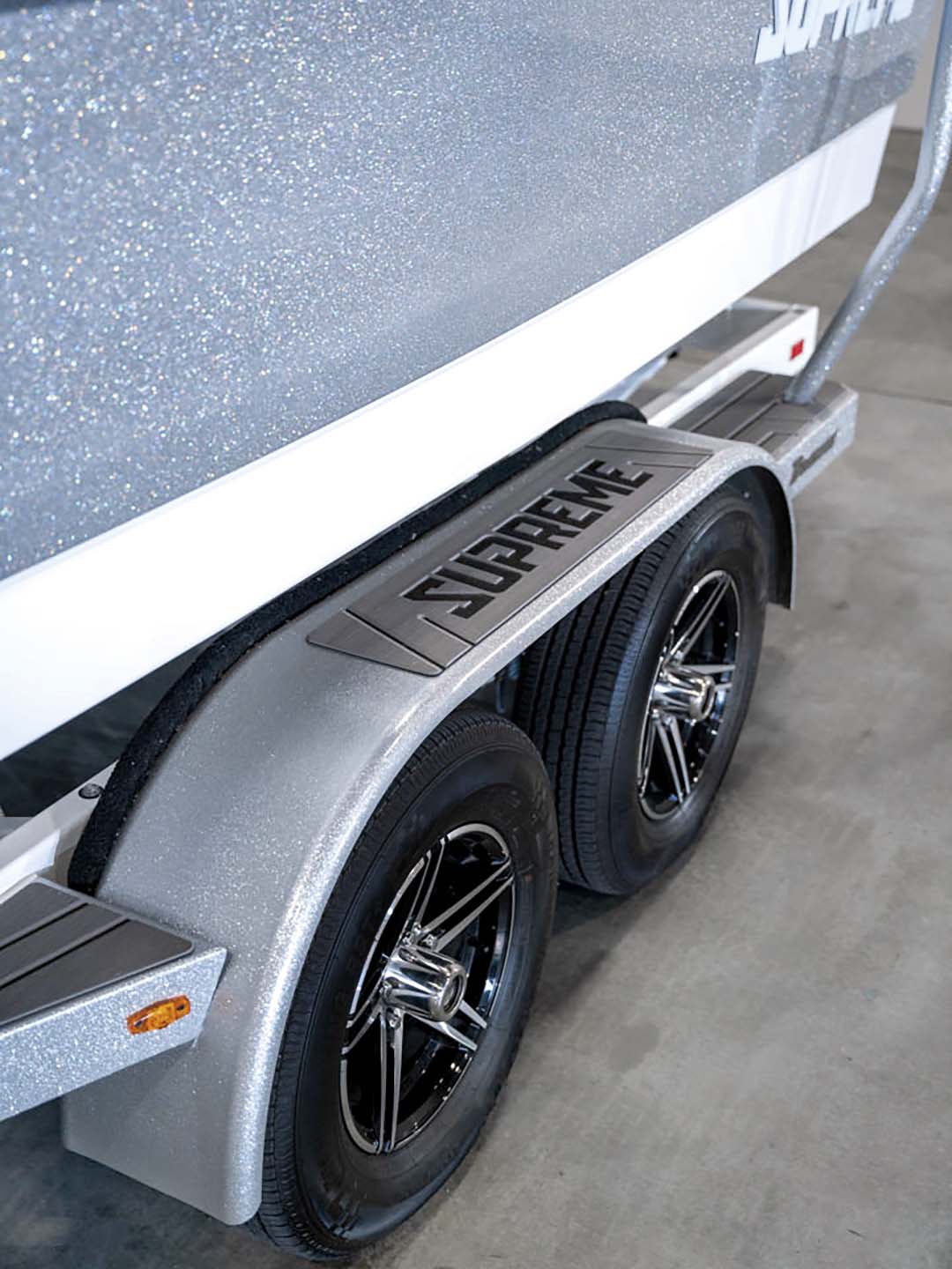 2024 Supreme S220 Silver Flake / White - BoardCo