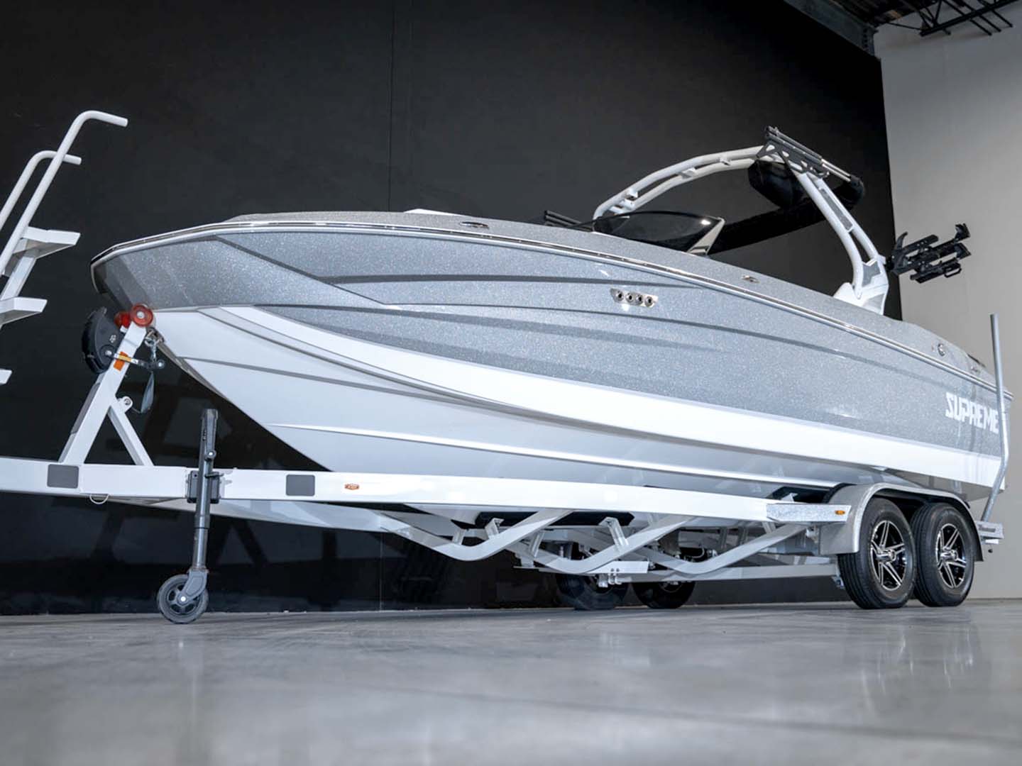 2024 Supreme S220 Silver Flake / White - BoardCo