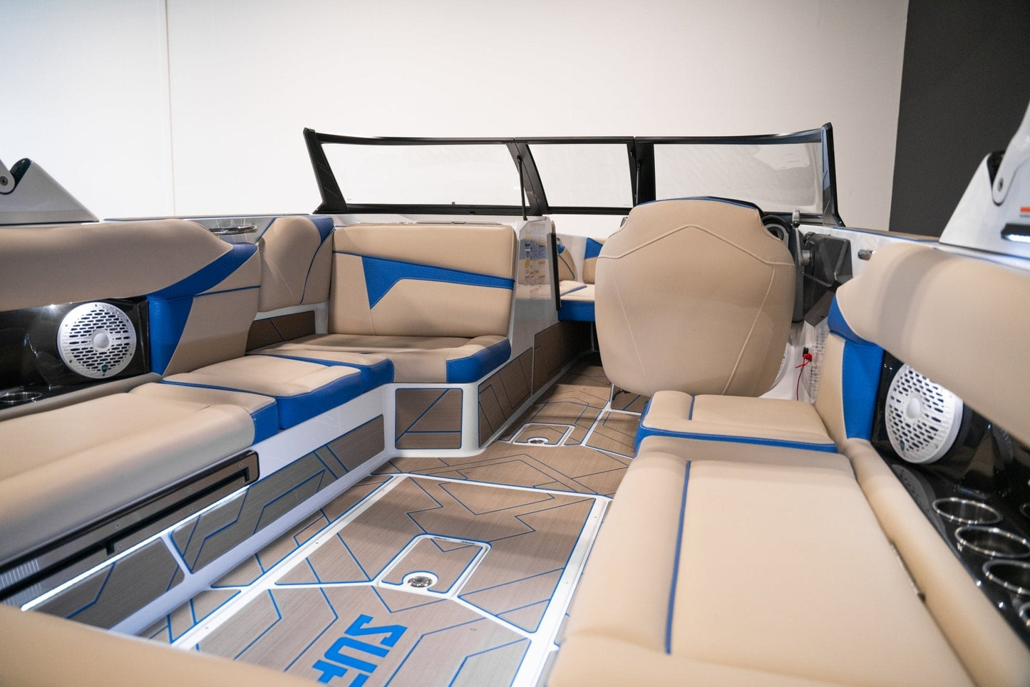 2024 Supreme S240 - Canadian Blue / White Frost - BoardCo