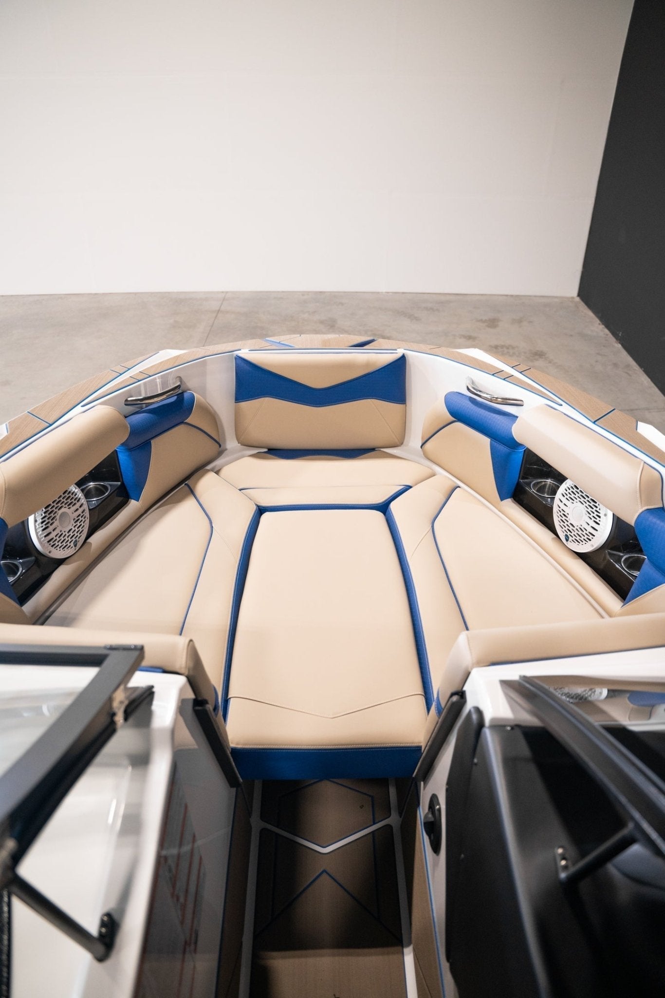 2024 Supreme S240 - Canadian Blue / White Frost - BoardCo