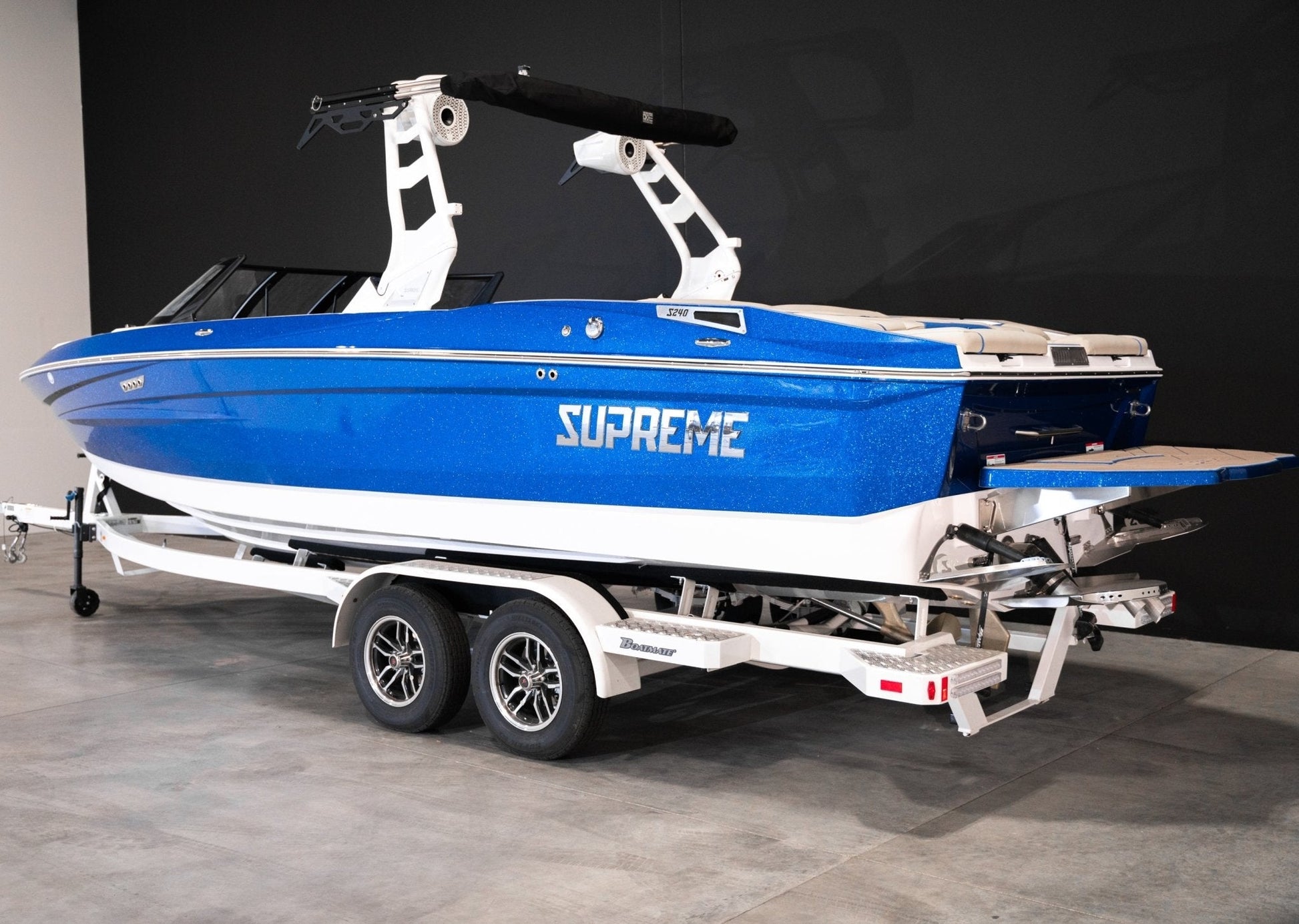2024 Supreme S240 - Canadian Blue / White Frost - BoardCo