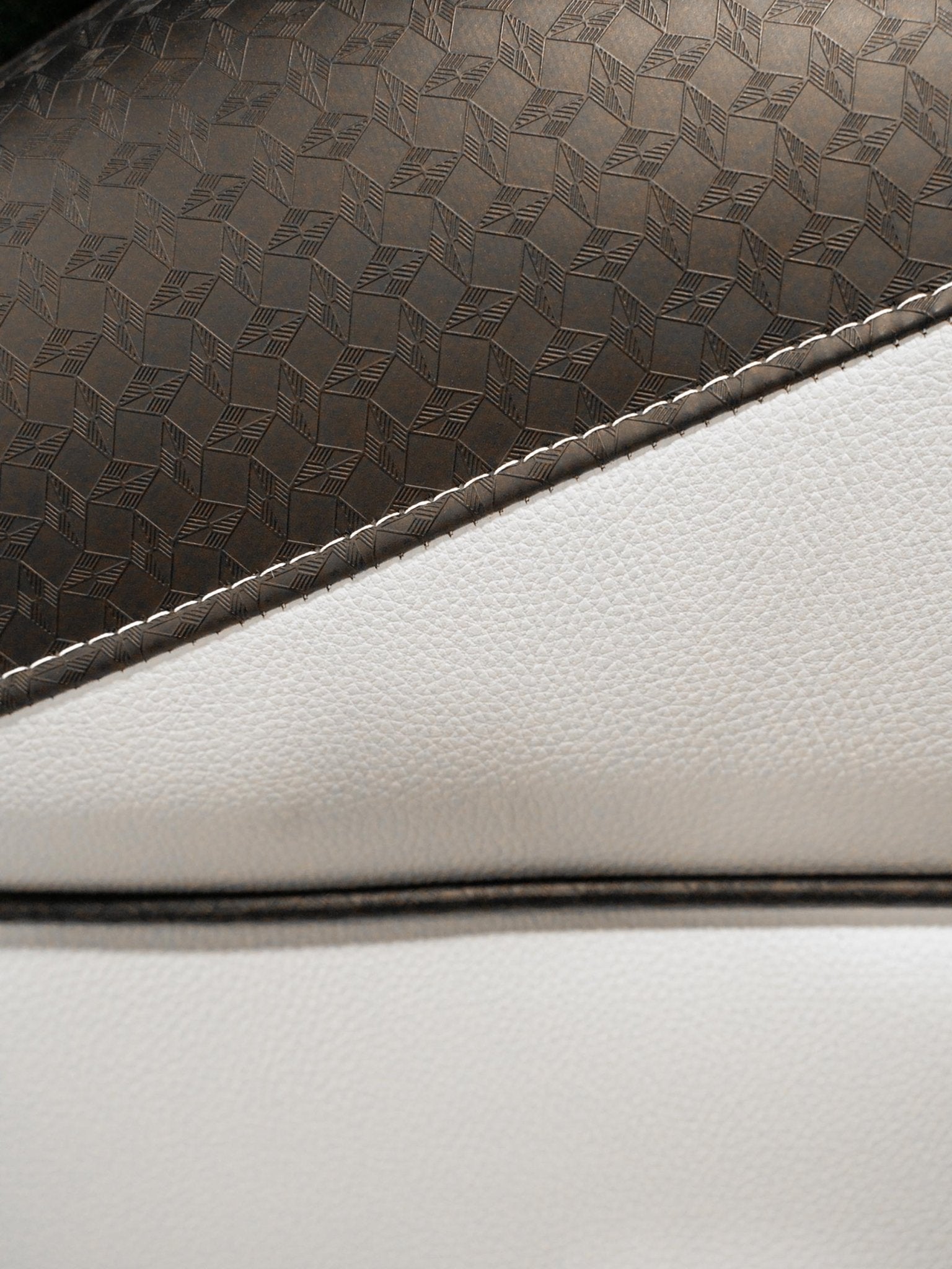 2024 Supreme S240 - Onyx Black / Bahama Blue Flake - BoardCo Boats