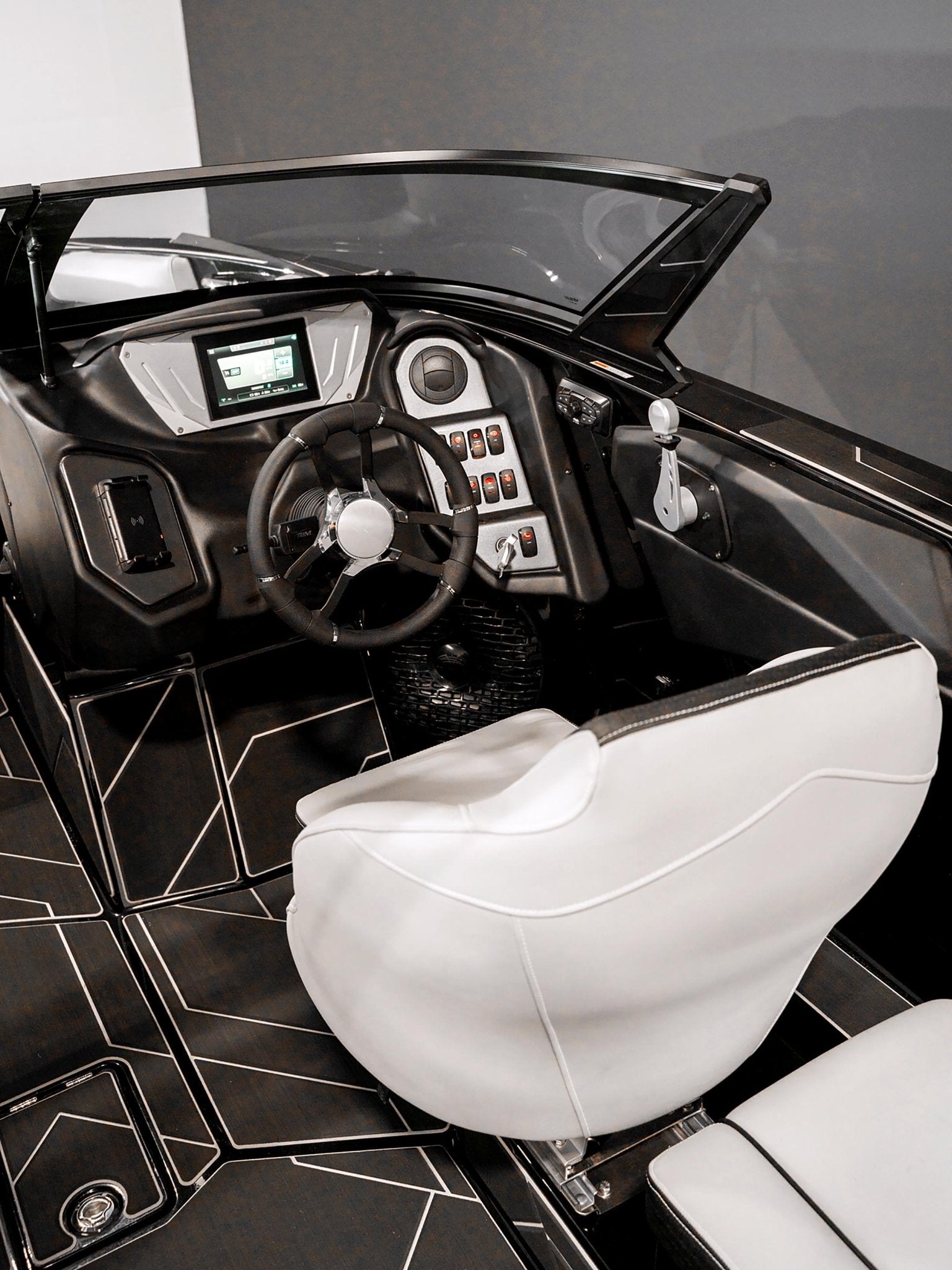 2024 Supreme S240 - Onyx Black / Bahama Blue Flake - BoardCo Boats