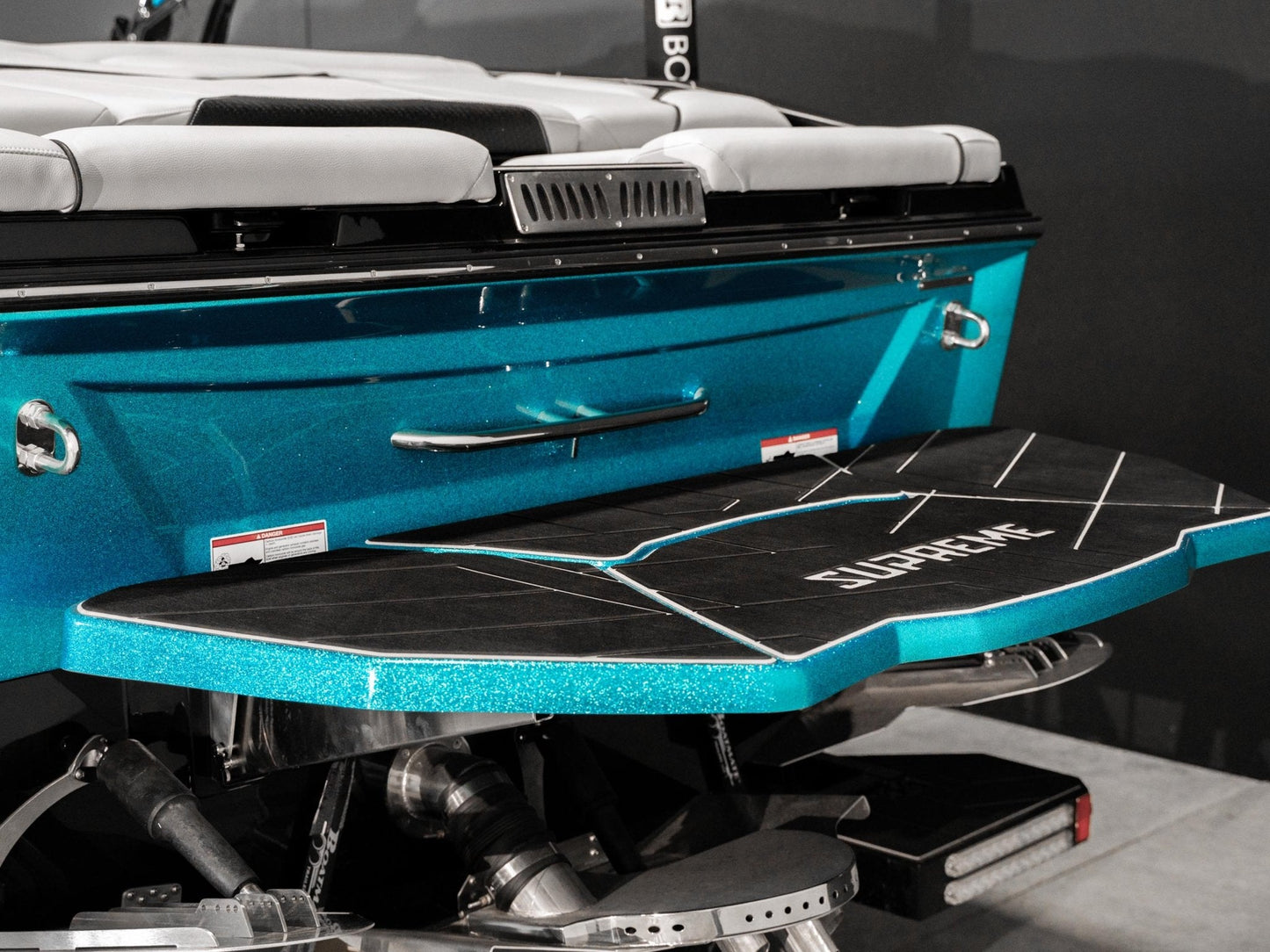 2024 Supreme S240 - Onyx Black / Bahama Blue Flake - BoardCo Boats